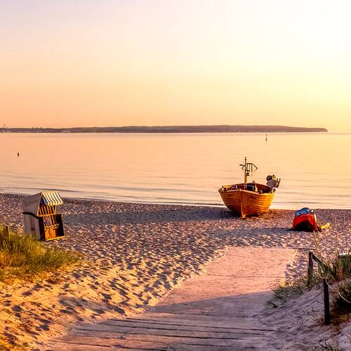 Die Insel Rügen und das Arkona Strandhotel sind ideal für einen vielfältigen und erholsamen Urlaub an der Ostsee.