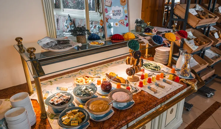 Varied buffet at Arkona Strandhotel with regional and international dishes